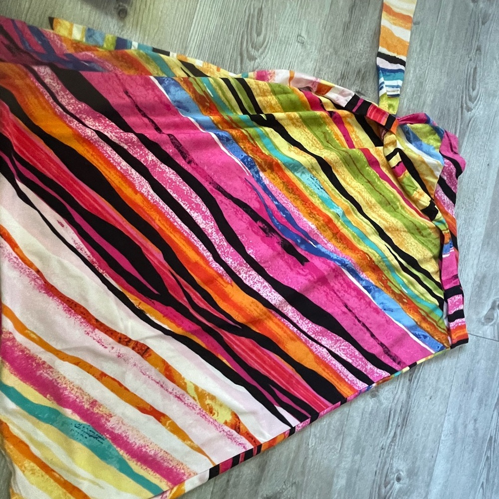 Multicolor long skirt with matching fabric to tie a bow